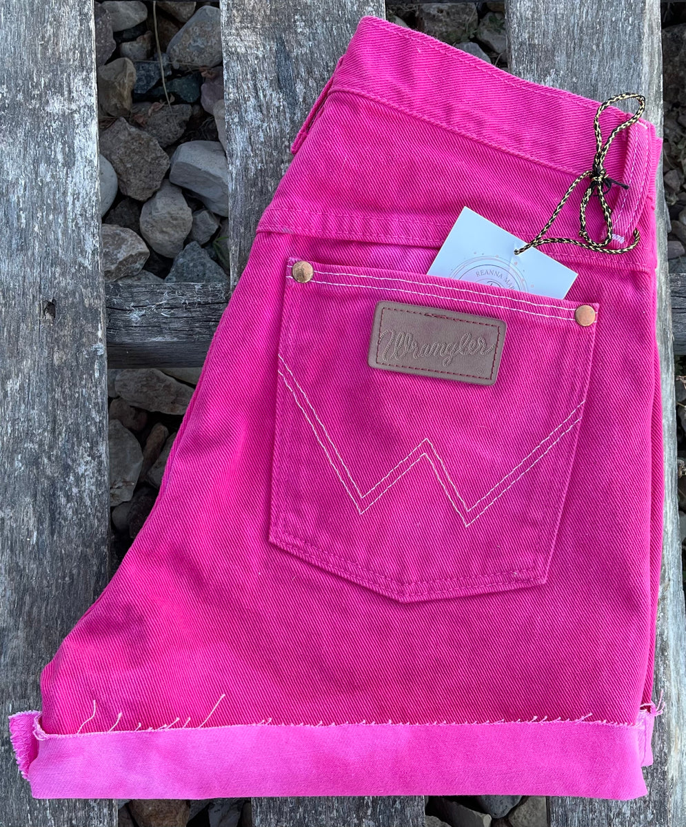 Pink Wrangler Shorts 28 – reannamarieboutique