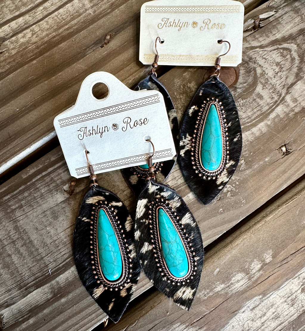 Say Howdy Rain Drop with Center Stone, Black Cowhide