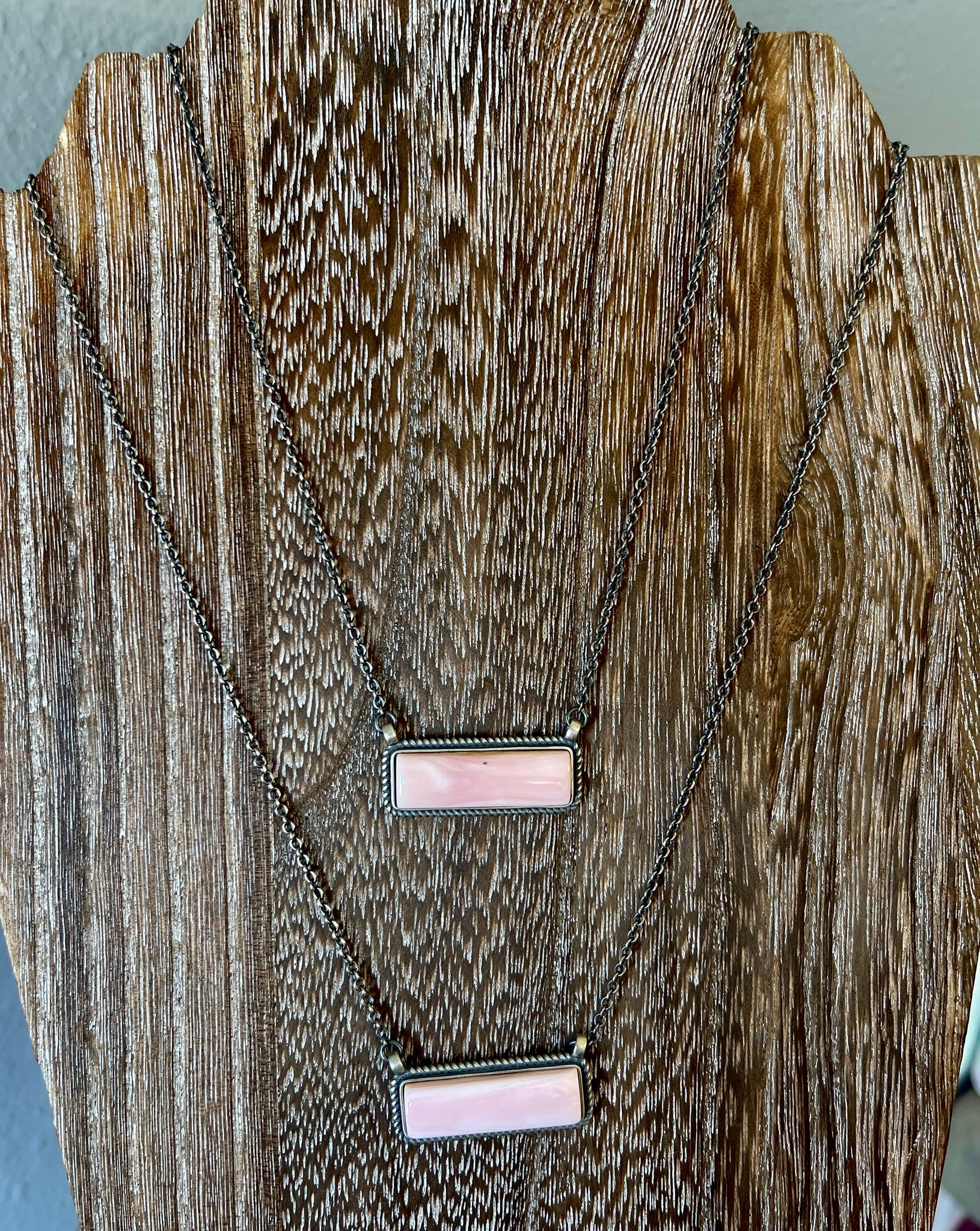 Pink Conch Bar Necklace